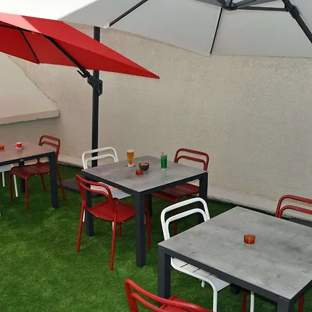 Ibis Centre 3*