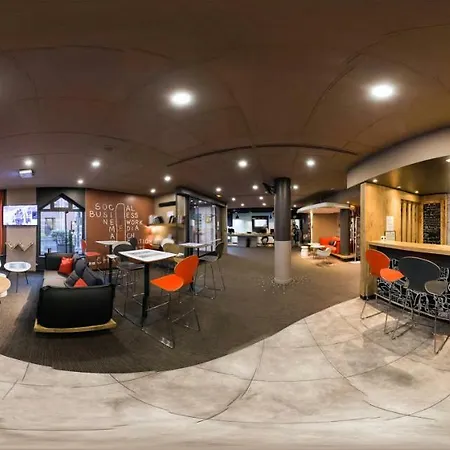 Ibis Centre